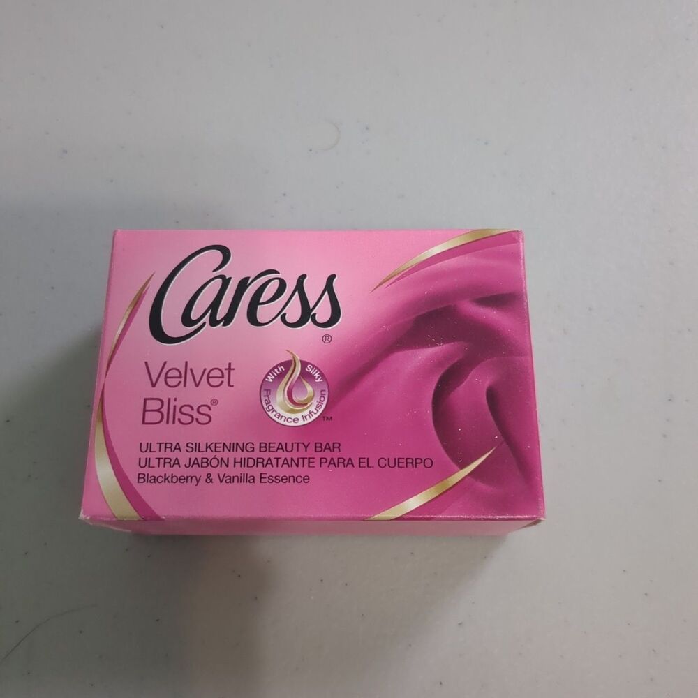 Rare! Discontinued Old Stock Caress Velvet Bliss Blackberry & Vanilla Bar Soap